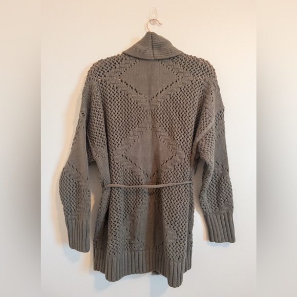NWT Abercrombie Textural Stitch Belted Shawl Collar Cardigan Olive Green Size M - Picture 8 of 13